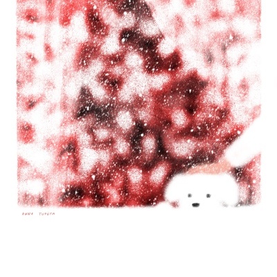 Imagem abstrata vermelha e preta com manchas brancas e pequena figura branca no canto inferior direito