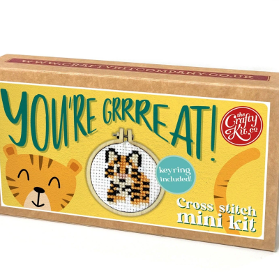 Kit mini de ponto cruz com padrão de tigre e anel porta-chaves incluído