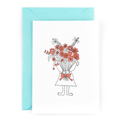 Cartão com ilustração de vestido com flores e envelope azul claro