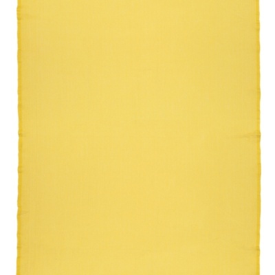 Toalha ou manta retangular amarela com franjas brancas nas extremidades e etiquetas pretas