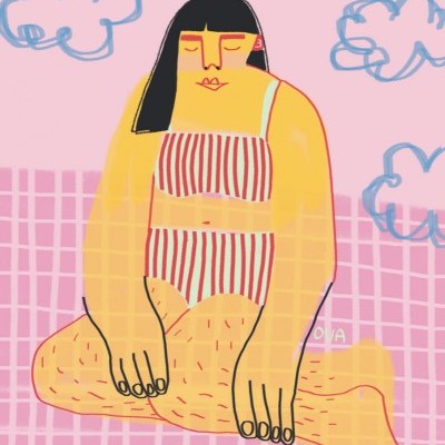 Ilustração de mulher sentada com biquíni às riscas vermelhas e brancas, fundo rosa e texto DAYDREAMING