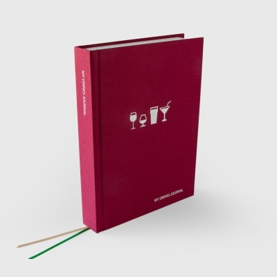 Livro vermelho com ilustrações de copos na capa