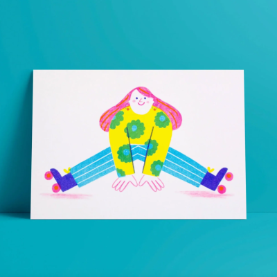 Ilustração colorida de personagem com roupa vibrante e patins, sobre fundo azul