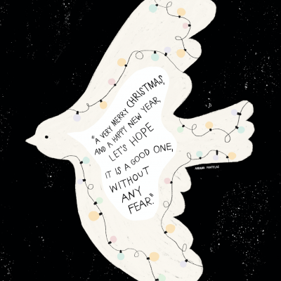 Desenho de pomba branca decorada com luzes coloridas e texto de felicitações natalícias