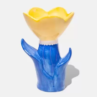 Vaso decorativo em formato de flor azul e amarelo