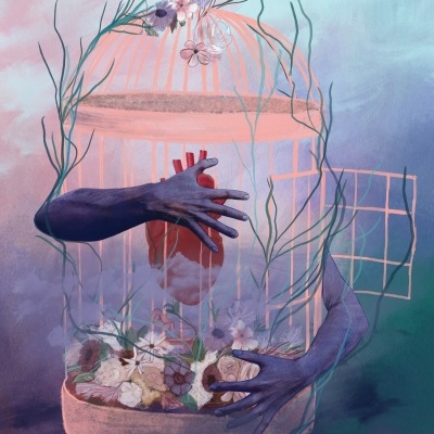 Gaiola cor-de-rosa com flores e coração anatômico rodeado por mãos roxas sobre fundo azul e roxo