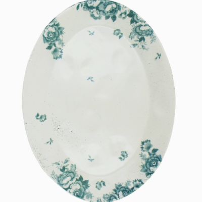Prato oval em cerâmica com padrão floral azul esverdeado nas bordas