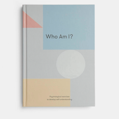 Capa de livro colorida em tons pastel com texto Who Am I?