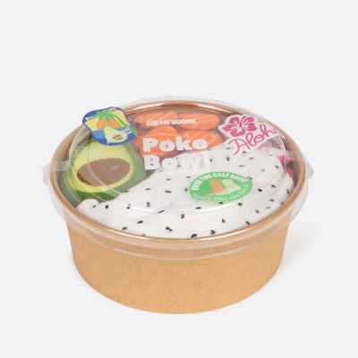 Caixa poke bowl com t-shirt branca e padrão de pontos pretos