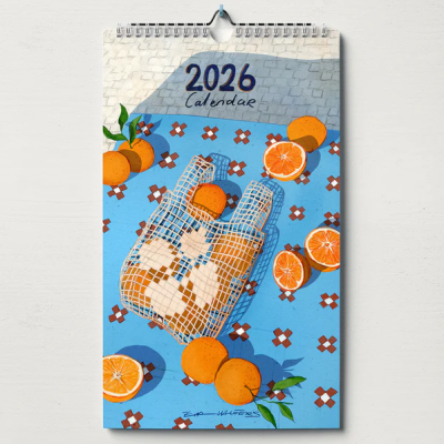 Calendário 2026 com ilustração de rede com pães e laranjas sobre padrão azulejos