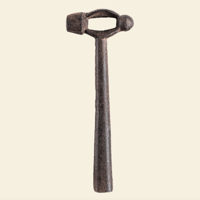 Martelo de ferro com cabeça dupla face e cabo longo