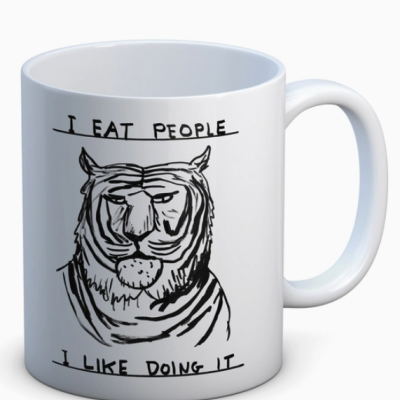 Caneca branca com ilustração de tigre e texto em inglês