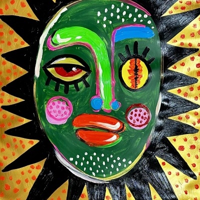 Pintura abstrata de rosto colorido com fundo dourado e espinhos pretos