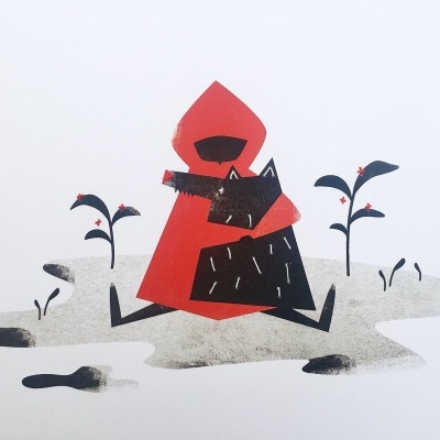 Ilustração de duas personagens abraçadas, uma vermelha e outra preta, com plantas pequenas no fundo