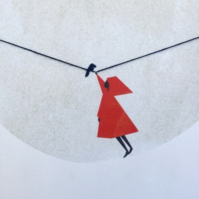 Ilustração de pessoa de capa vermelha pendurada numa corda preta