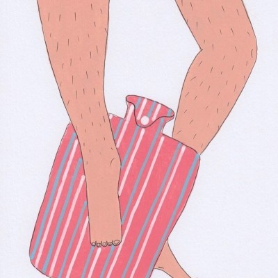 Bolsa de água quente riscada com pernas