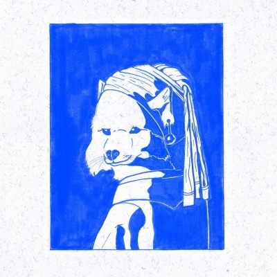 Desenho estilizado de animal com turbante em fundo azul sobre papel branco texturizado