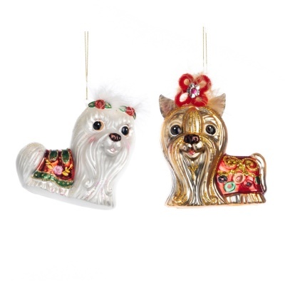 Ornamentos de Natal em forma de cães coloridos com flores e roupas decorativas