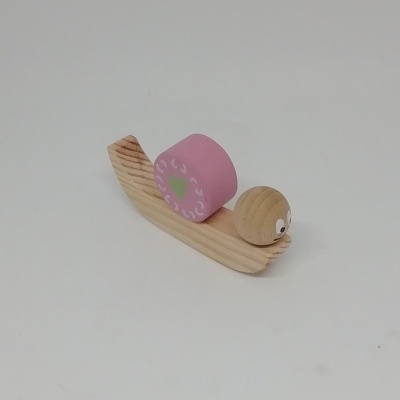 Brinquedo de madeira em forma de caracol, concha rosa com padrão circular