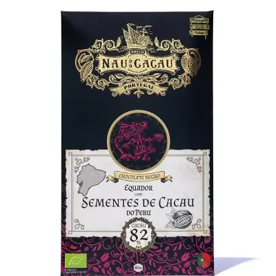 Embalagem preta de barra de chocolate com texto e detalhes dourados e rosa