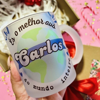 Caneca de vidro fosco com design de planeta e texto personalizado para avô Carlos