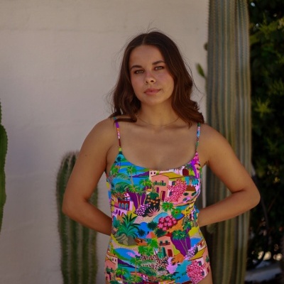 https://www.akaxi.pt/product/fatodebanho-positano