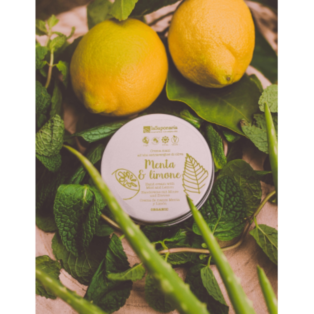 Creme de Mãos Menta e Limão Creme menta e limão com limões, folhas de hortelã e aloe vera