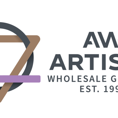 Logotipo AW ARTISAN Wholesale Giftware Est. 1995 com formas geométricas