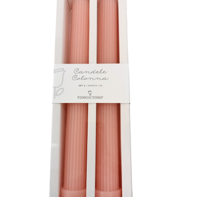 Conjunto de duas velas cor de rosa caneladas em embalagem branca