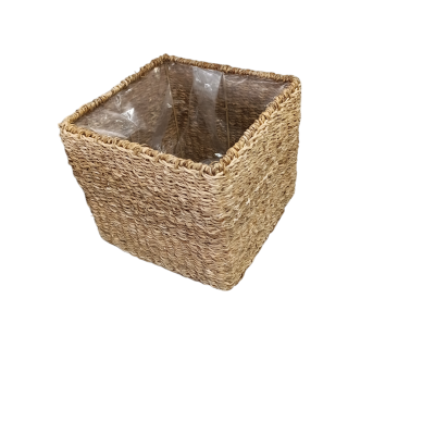 Cesto quadrado de fibras naturais com interior plástico transparente