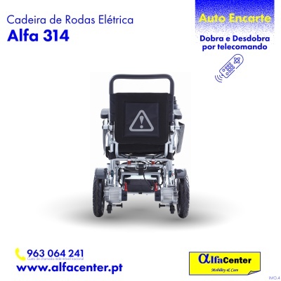 Cadeira de rodas elétrica Alfa 314 vista de trás com estrutura metálica e estofos pretos