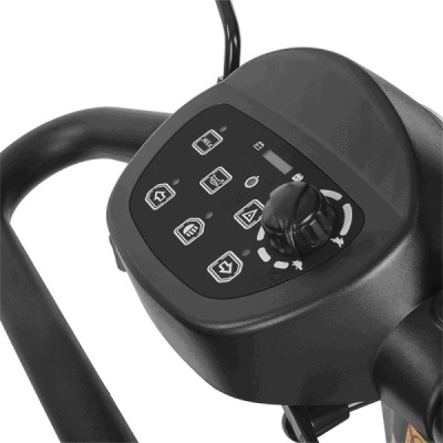 Painel de controlo preto com botões e botão giratório em estrutura tubular preta