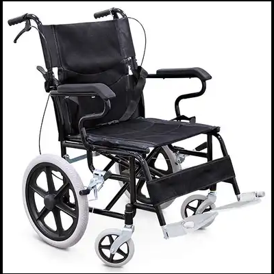 Cadeira de rodas preta com espuma e estrutura metálica