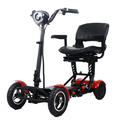 Scooter elétrico preto com assento almofadado e guarda-lamas vermelhos
