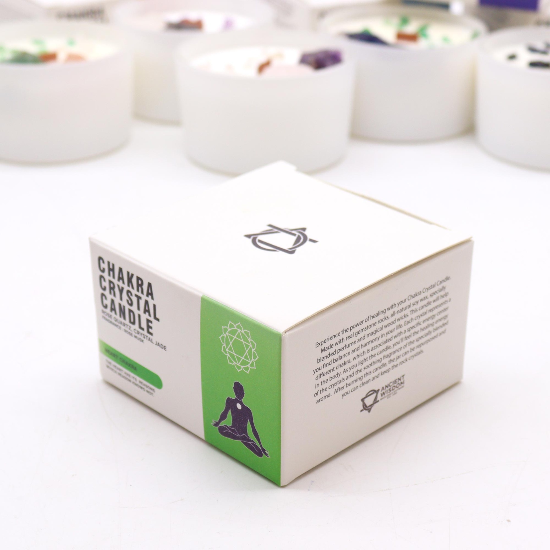 Vela Chakra coração Caixa de vela Chakra Crystal Candle branca e verde com ícone de meditação lilás