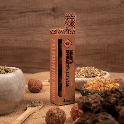 Caixa de papelão com 7 elementos puros e bombitas para defumação ativa