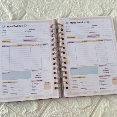 Caderno&#x20;de&#x20;pedidos&#x20;3