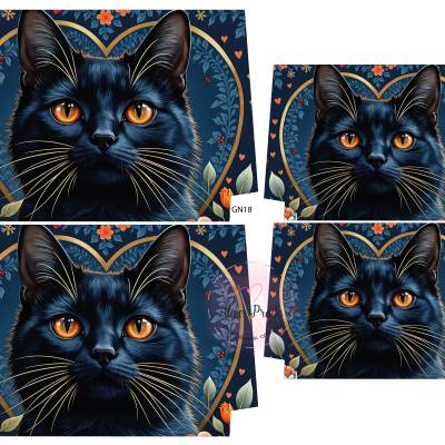 Estampa de gato preto com olhos laranja sobre fundo azul e elementos florais e coração dourado.