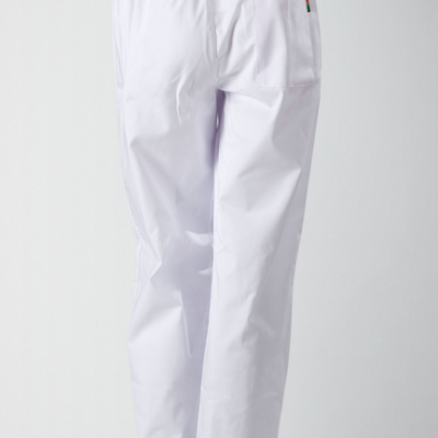 Calças brancas com elástico e bolso traseiro