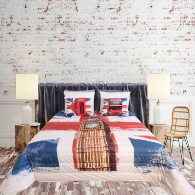 Roupa de cama com padrão da bandeira do Reino Unido e imagens do Big Ben, autocarro vermelho e cabine telefónica