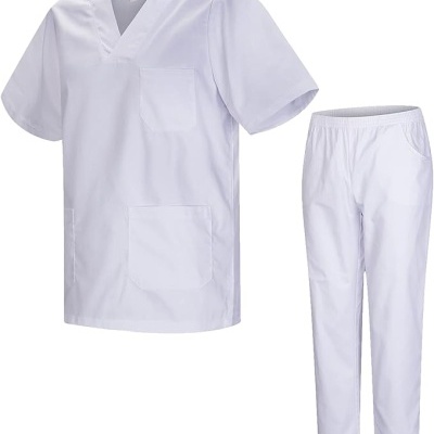 Conjunto branco de roupa de enfermagem com t-shirt e calças