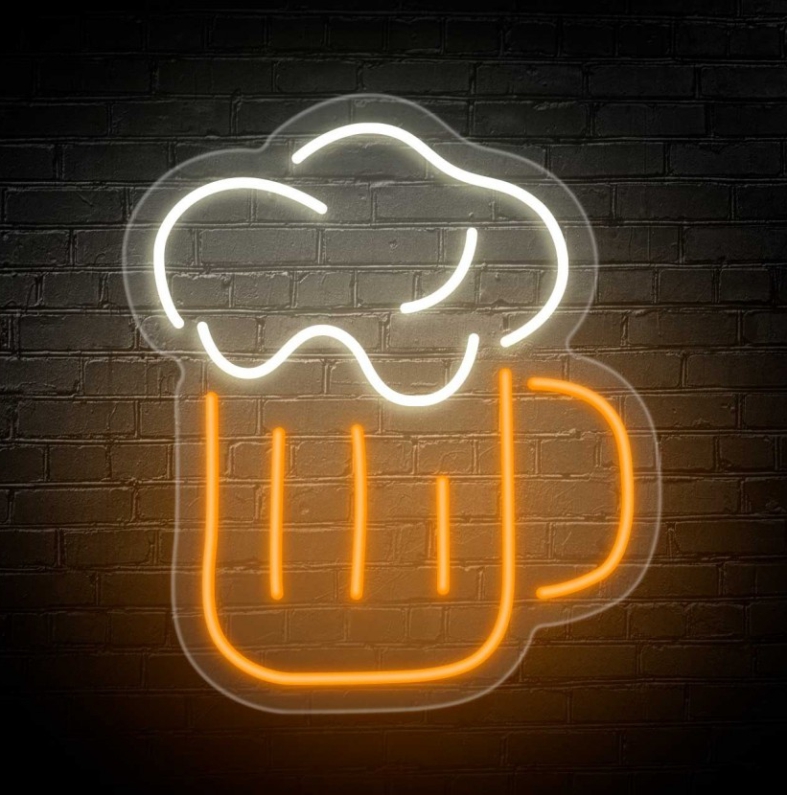 NeonLED | Cerveja Neon art de caneca de cerveja em parede de tijolos escuros