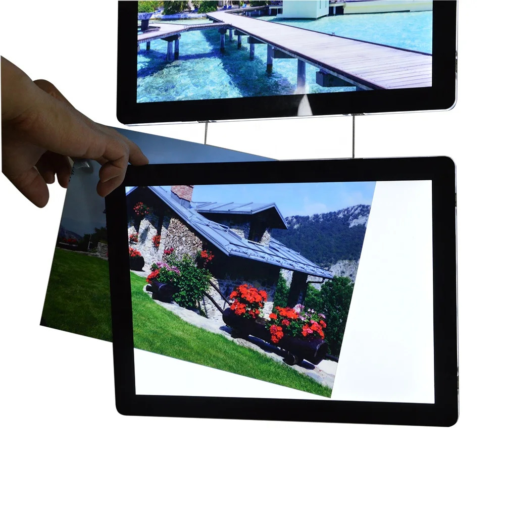 Folhas para Displays Molduras pretas retangulares com imagens de casas e natureza