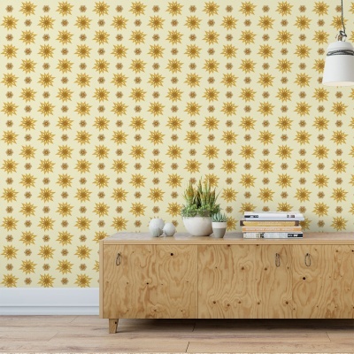 Papel de parede com estrelas douradas, cómoda de madeira com plantas e livros