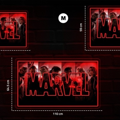 Painéis decorativos vermelhos e pretos com tema Marvel e medidas em centímetros