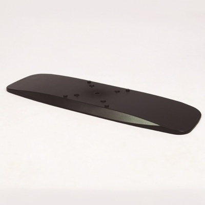 Prancha preta para skate vista de cima com parafusos