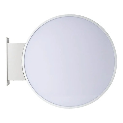 Sinal luminoso circular branco com moldura prateada em fundo branco