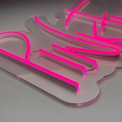 Letreiro decorativo néon rosa em base acrílica