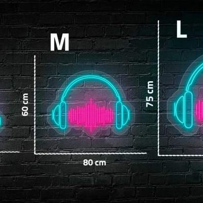 Representação em neon de auscultadores de três tamanhos com medidas