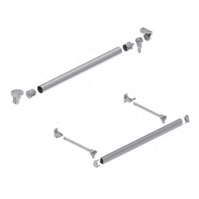 Conjunto de varões e suportes metálicos prateados